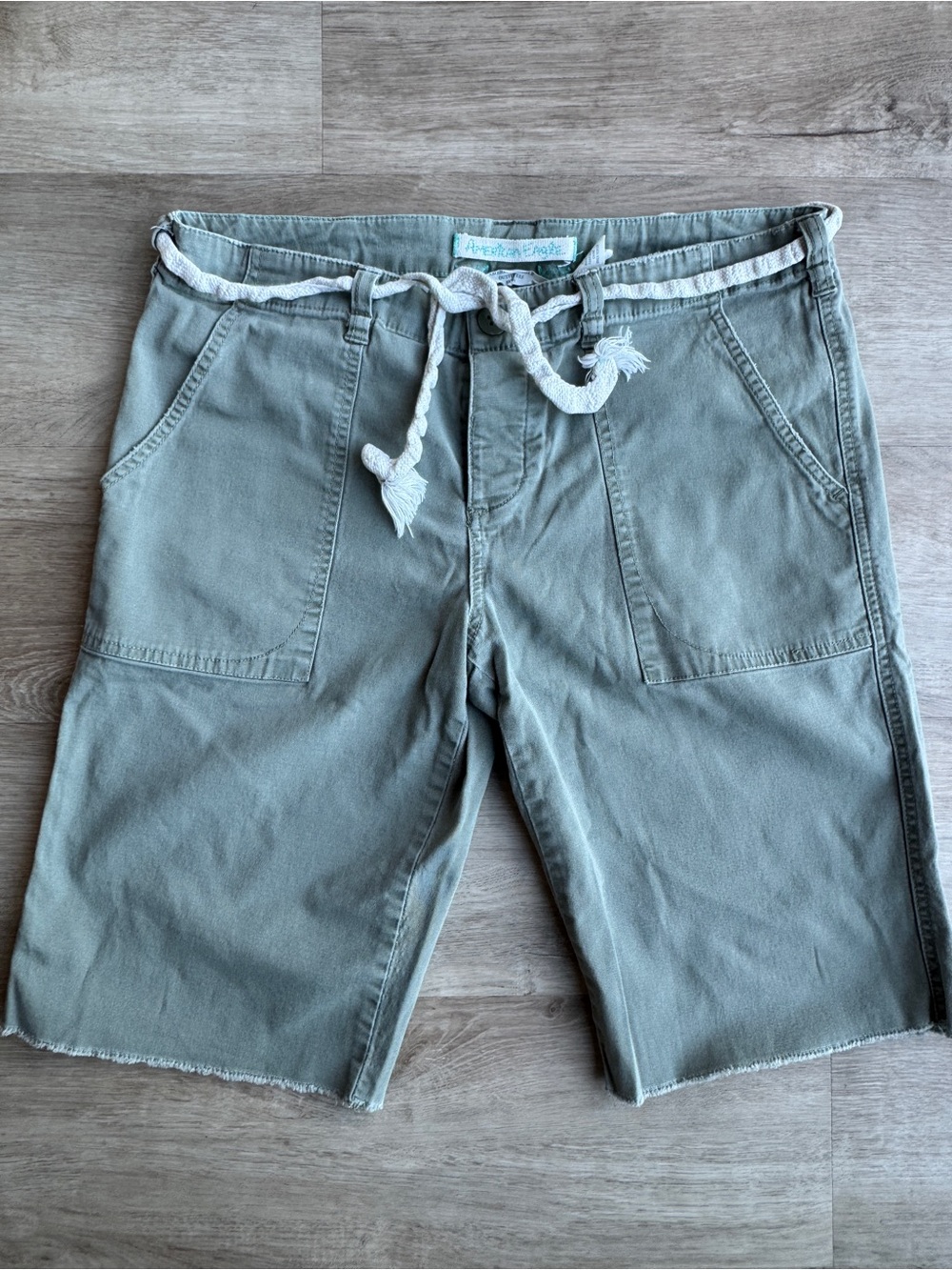 Y2K American Eagle Women Jorts Size 10 Bermuda Cargo Olive Grunge